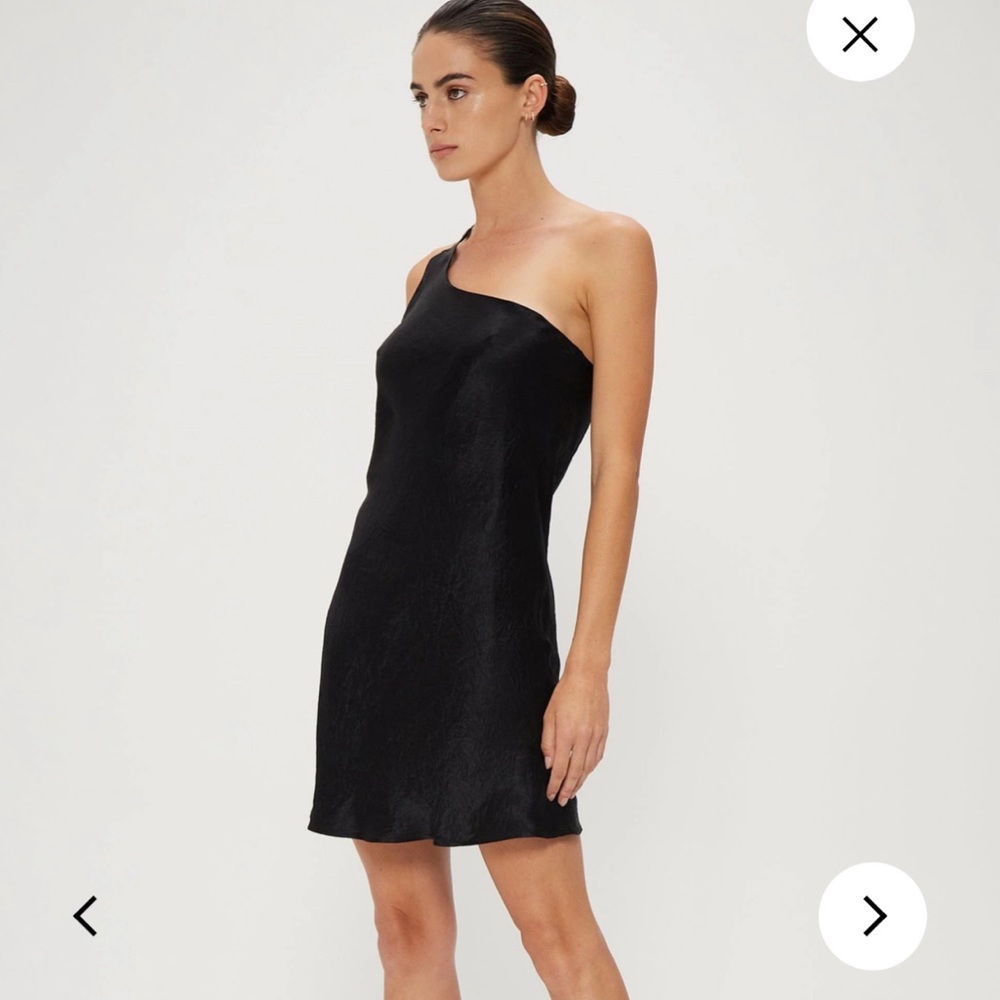 NWT Third form size 12 one shoulder dress black